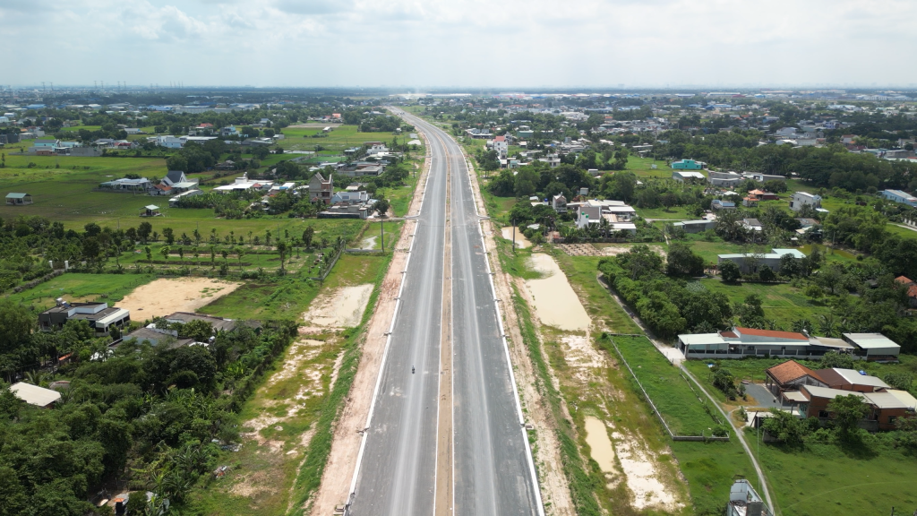 an-huy-my-viet-duong-823d.png