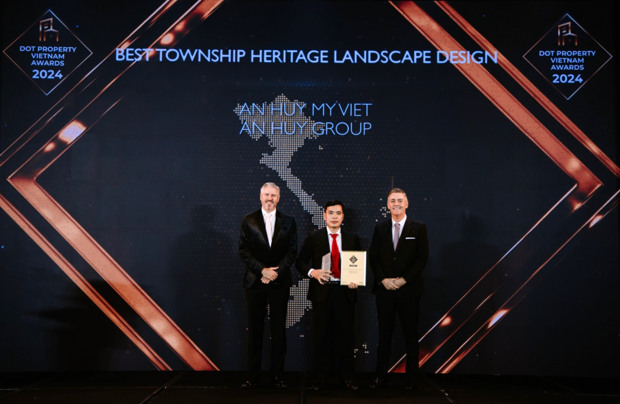an-huy-my-viet-tai-dot-property-awards.png