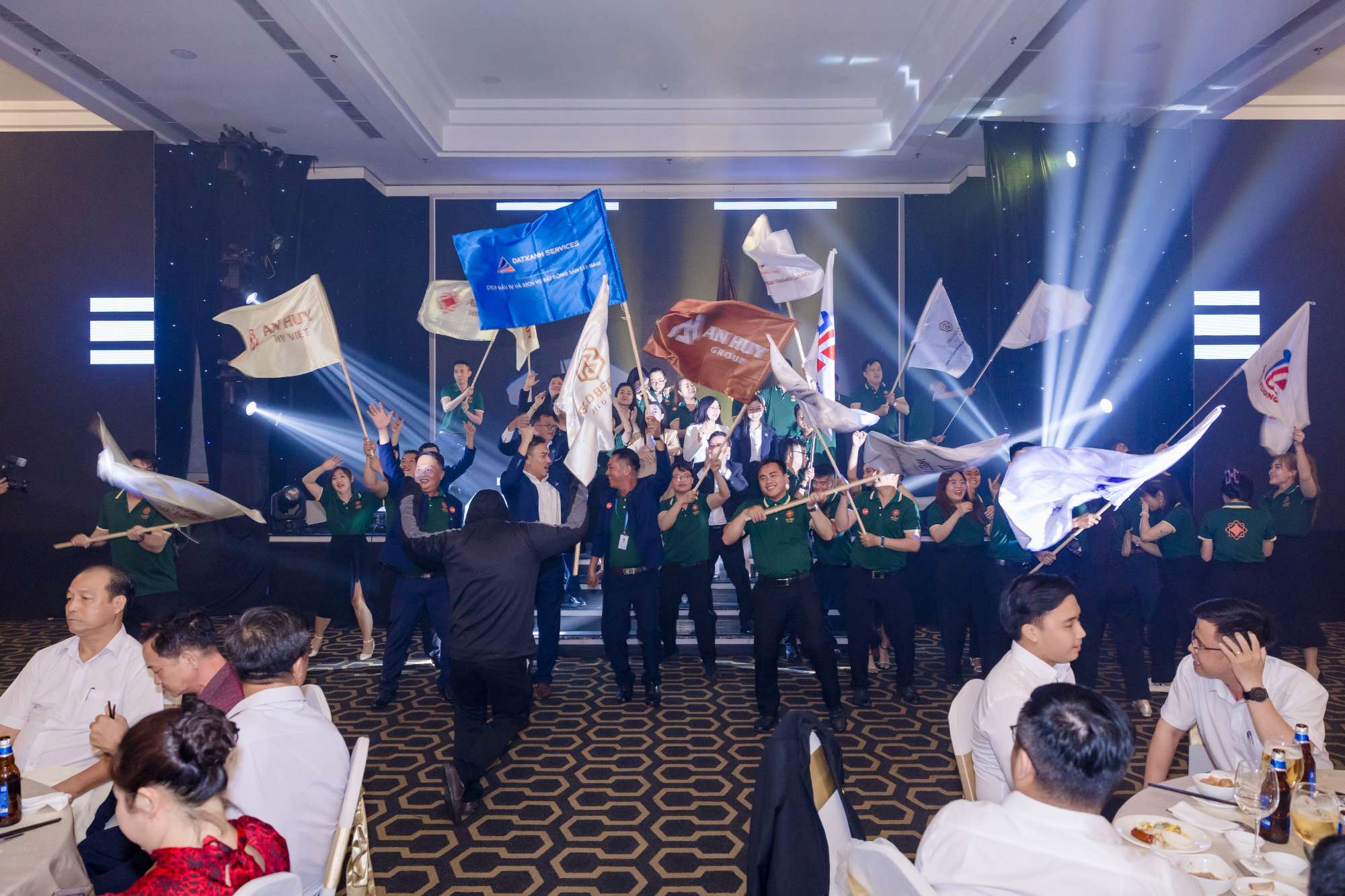 Lễ ra quân dự án An Huy Mỹ Việt với chủ đề "GẮN KẾT SỨC MẠNH - TIẾP LỬA THÀNH CÔNG" ngày 12.5.2025