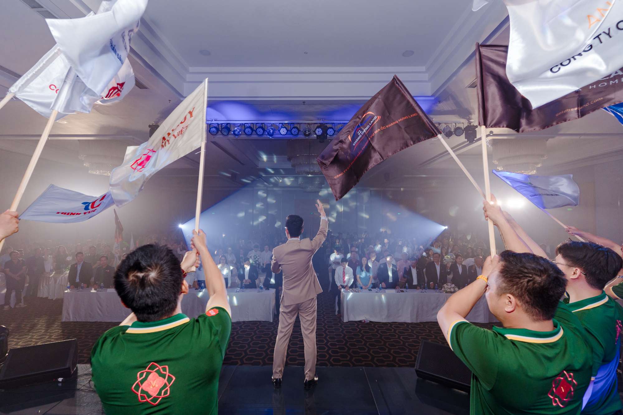 Lễ ra quân dự án An Huy Mỹ Việt với chủ đề "GẮN KẾT SỨC MẠNH - TIẾP LỬA THÀNH CÔNG" ngày 12.5.2025