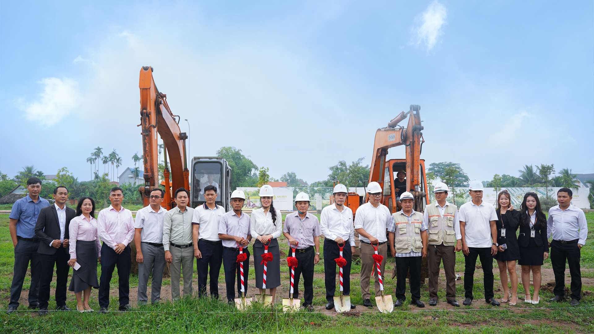 khoi-cong-nha-mau-an-huy-my-vietjpg.jpg