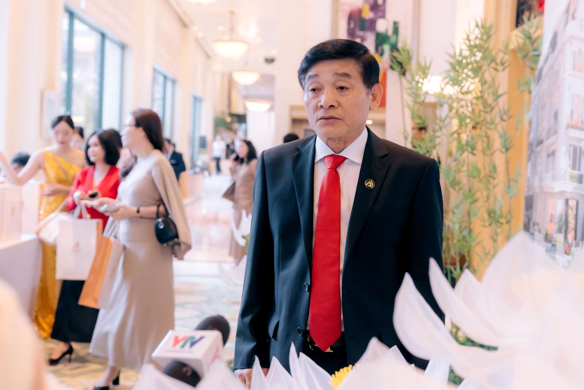 ong-nguyen-the-bach-tong-giam-doc-an-huy-group.jpg
